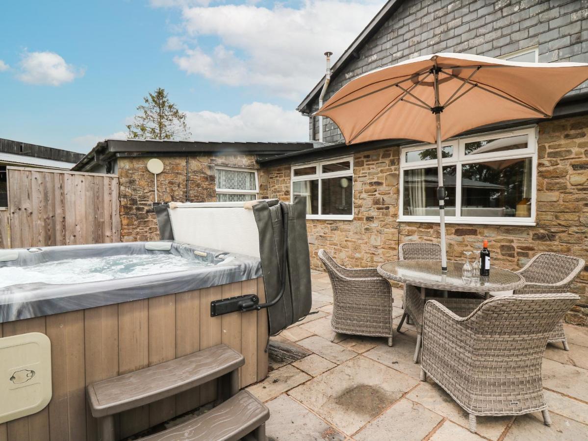 Holly Farm Cottage Newbridge on Wye エクステリア 写真