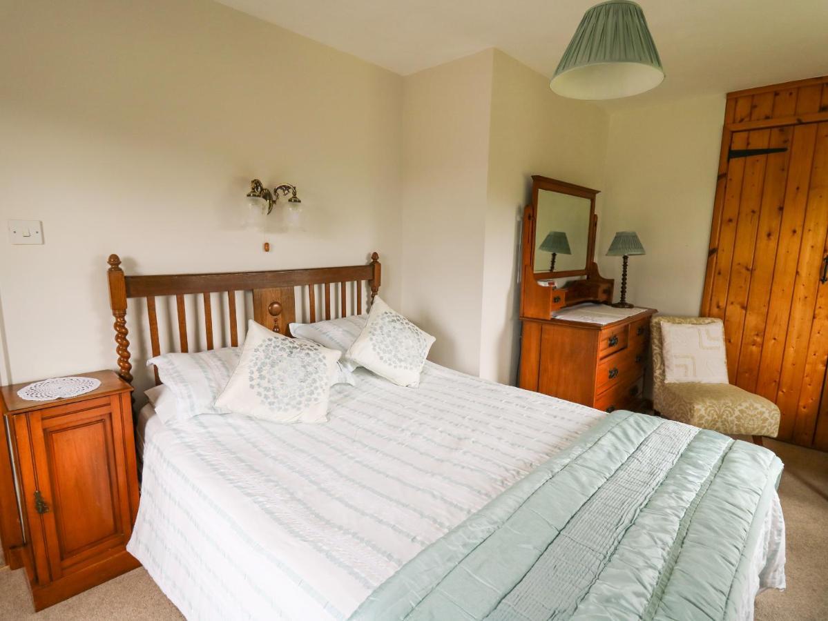 Holly Farm Cottage Newbridge on Wye エクステリア 写真