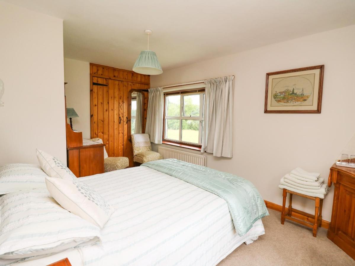 Holly Farm Cottage Newbridge on Wye エクステリア 写真